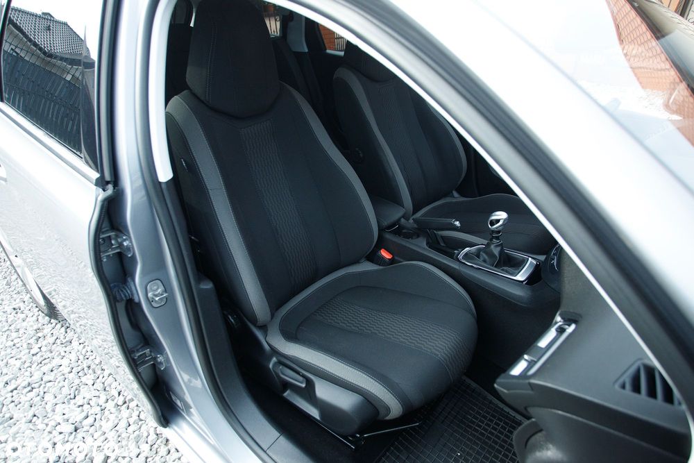 Peugeot 308 - 16