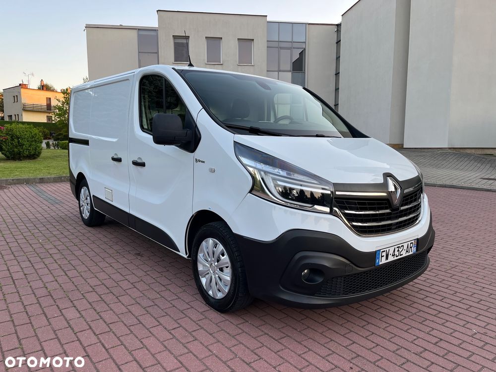 Renault Trafic - 1