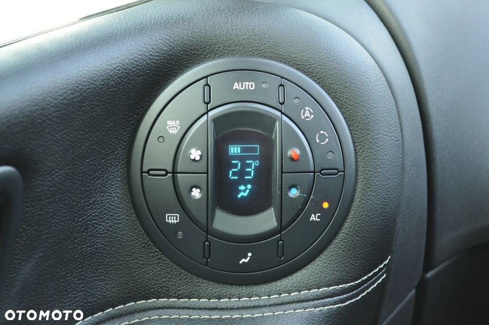 Renault Espace 2.0 dCi Privilege - 24