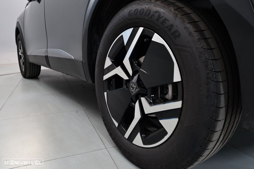 Peugeot e-2008 54 kWh Allure - 13