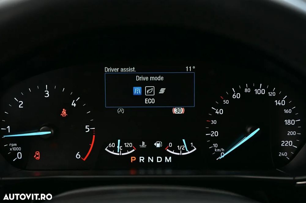Ford Focus 1.5 EcoBlue Titanium Business - 35