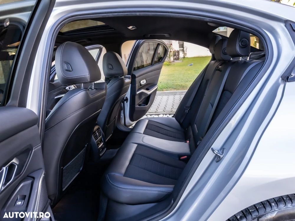 BMW Seria 3 320i Aut. Sport Line - 16