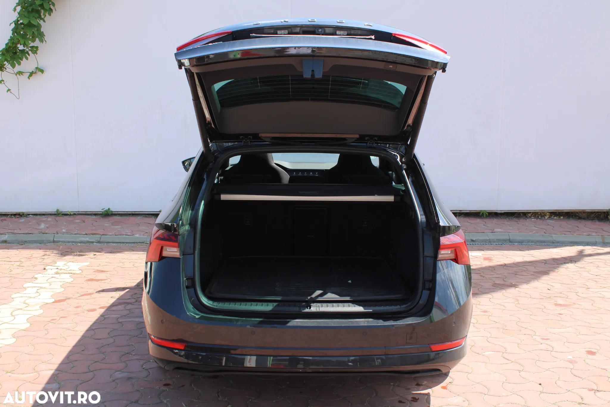 Skoda Octavia 2.0 TDI 150 CP DSG Sportline - 6