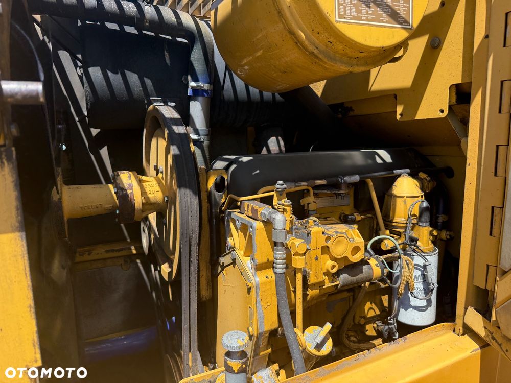 Caterpillar 918F - 11