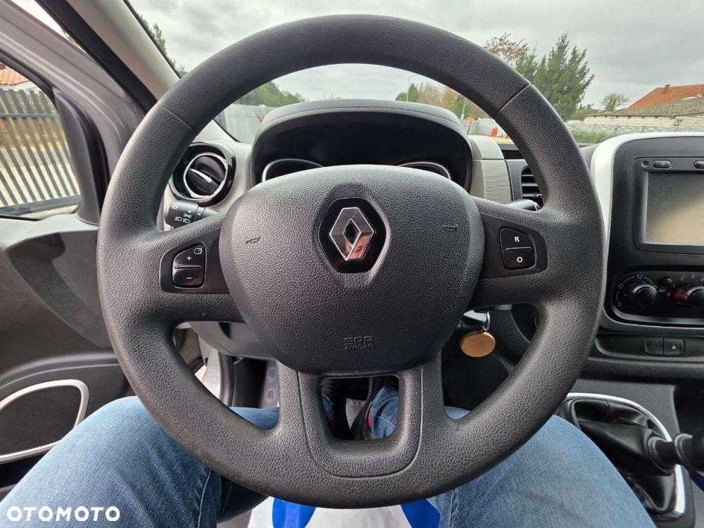 Renault Trafic - 13