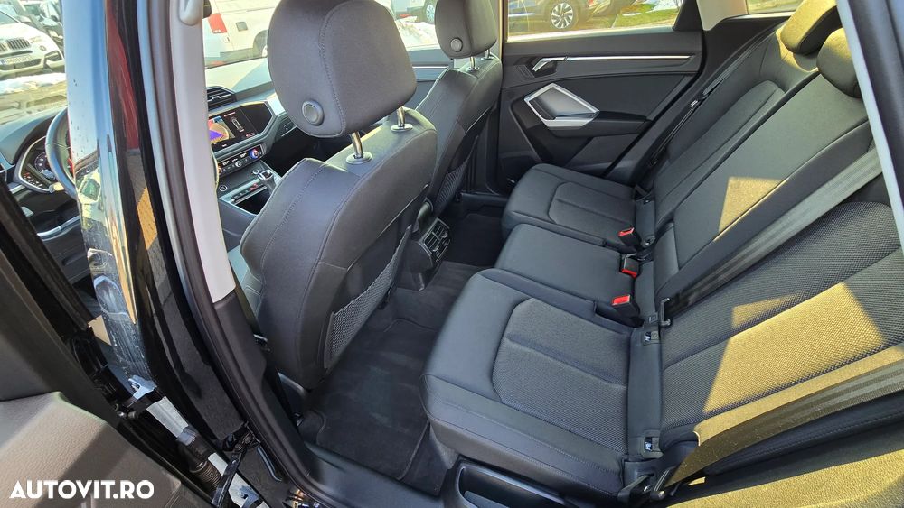 Audi Q3 2.0 40 TFSI S tronic quattro Advanced - 10
