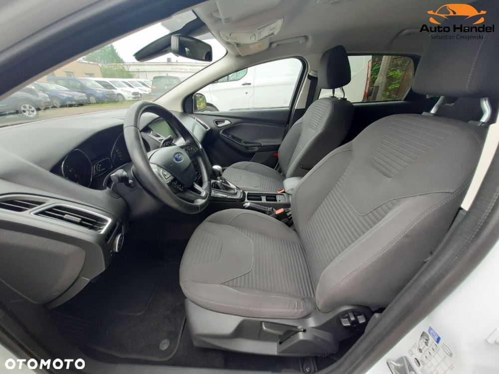 Ford Focus - 34