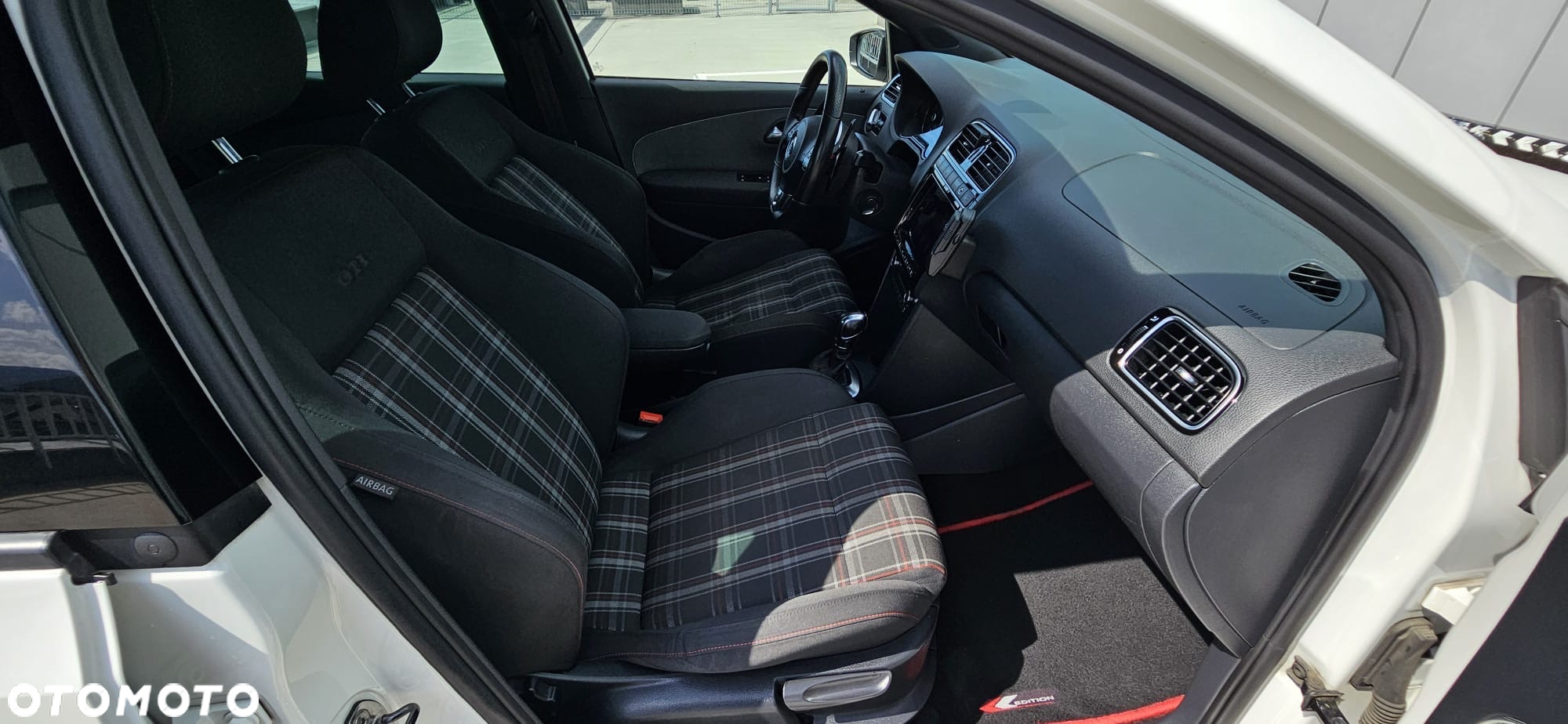 Volkswagen Polo 1.4 TSI GTI DSG - 33