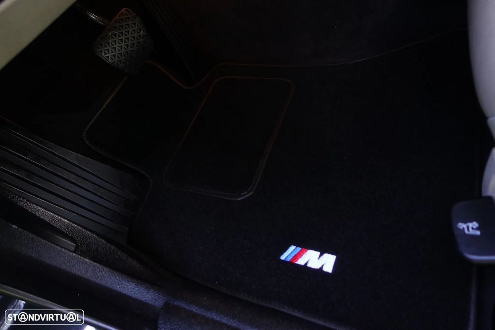 BMW 525 d Pack M Auto - 35