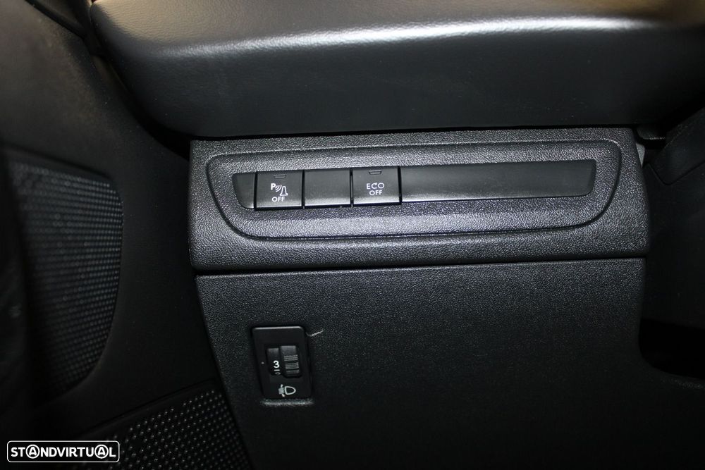 Peugeot 208 1.5 BHDI VAN - 10