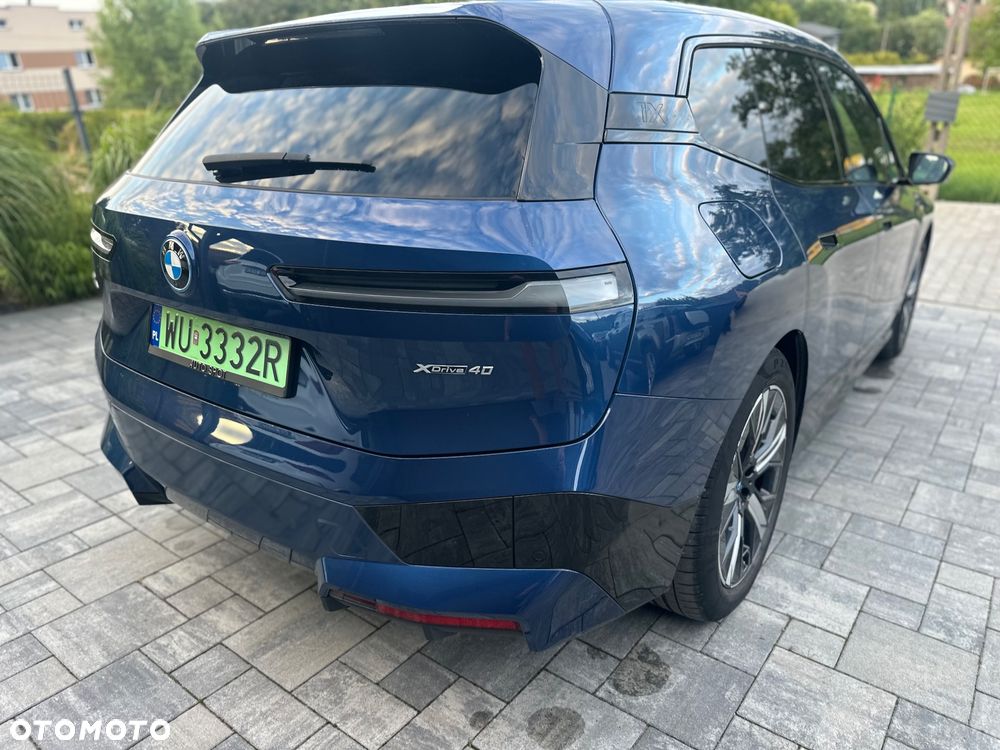 BMW iX xDrive40 76.6kWh Signature - 12