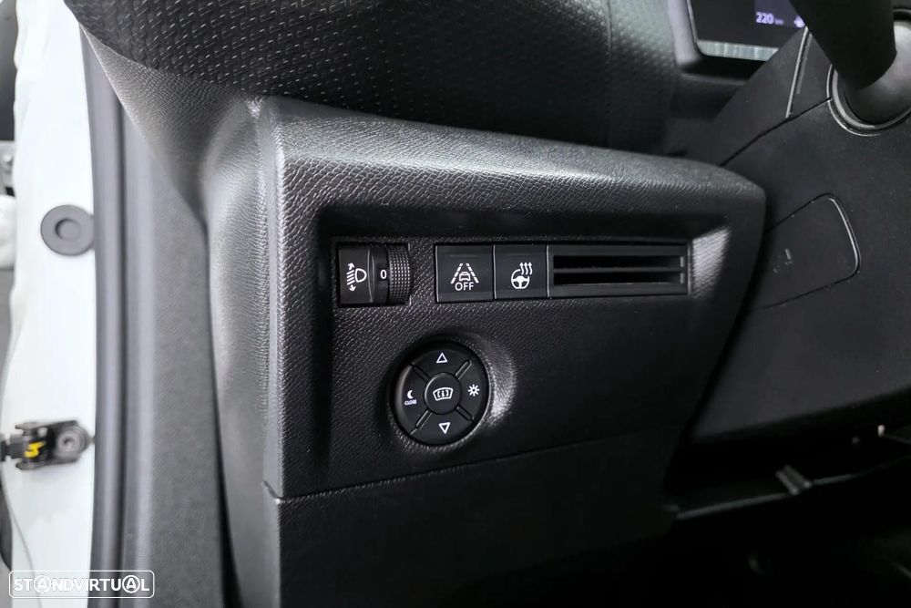 Citroën C4 1.2 PureTech Shine EAT8 - 15