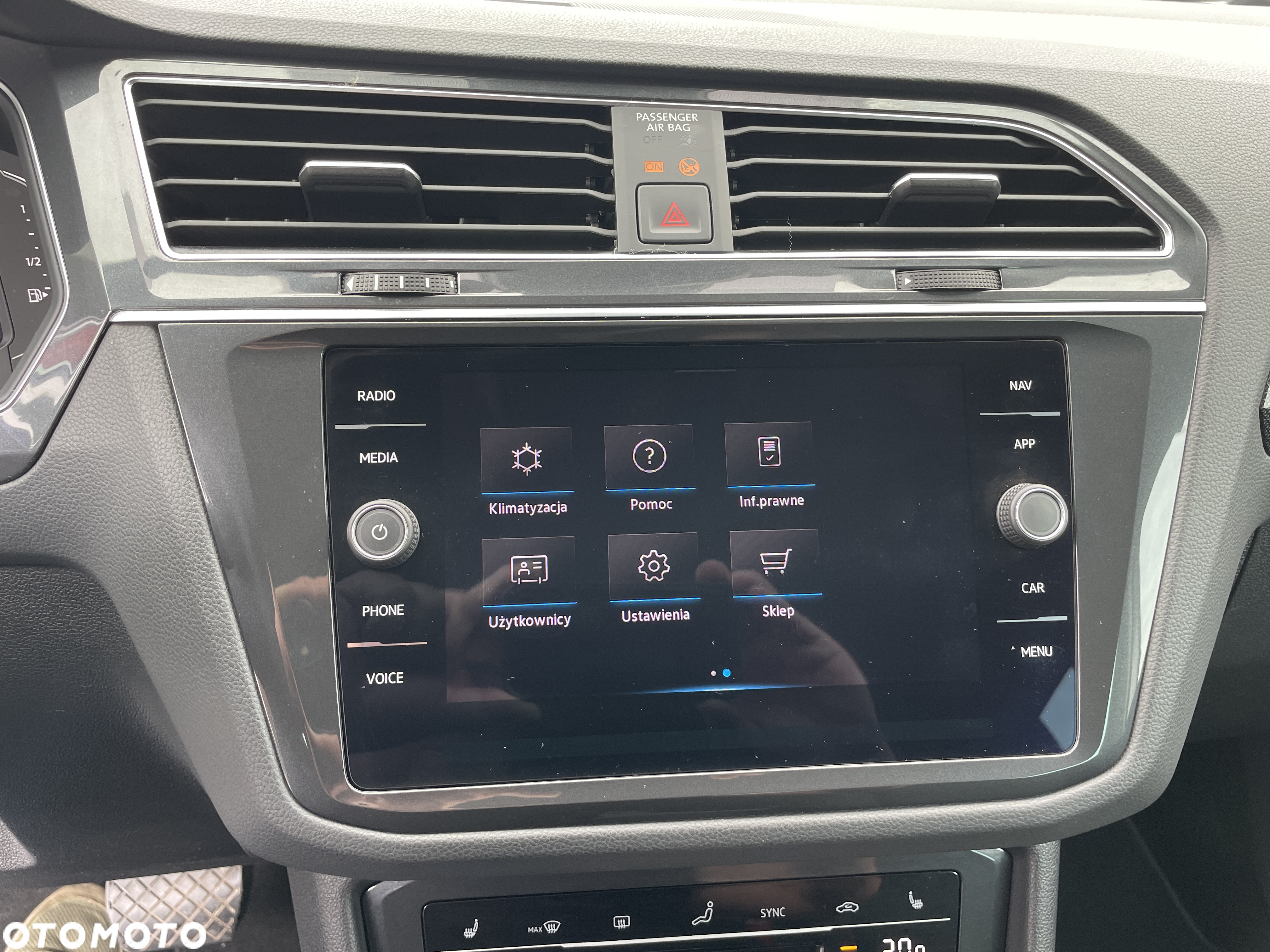 Volkswagen Tiguan 2.0 TSI 4Mot Elegance DSG - 23