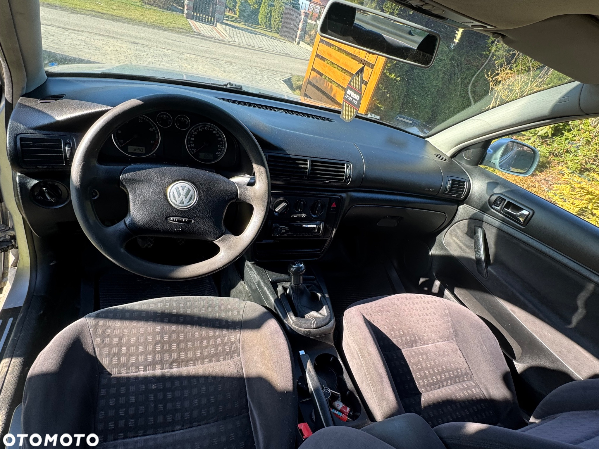 Volkswagen Passat 1.9 TDI Comfortline - 5