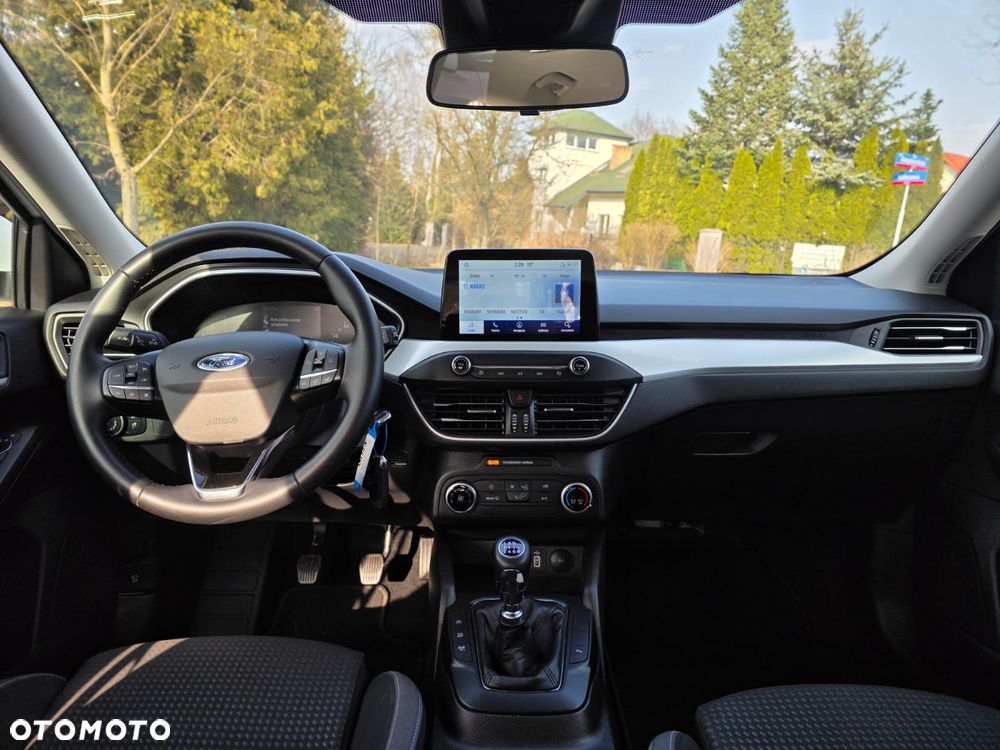 Ford Focus 1.0 EcoBoost Trend Edition Business - 12