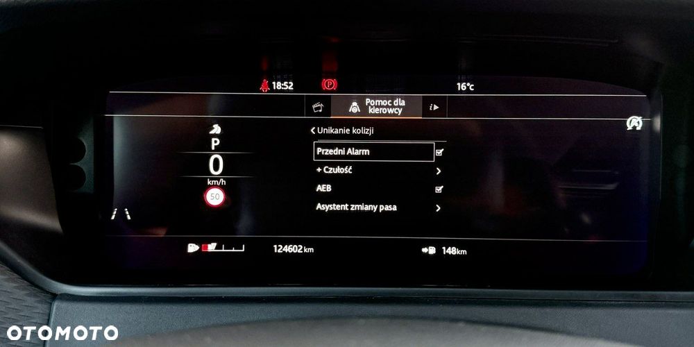 Land Rover Range Rover Velar 2.0d R-Dynamic HSE - 35