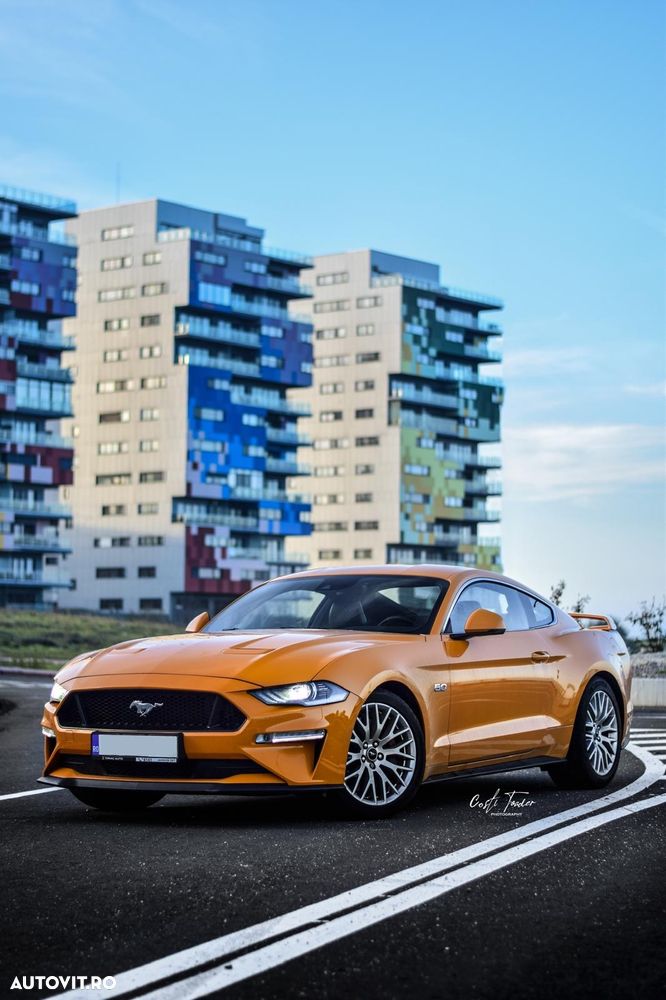 Ford Mustang - 4
