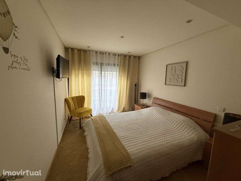 Aluga-se T1 completamente mobildado - Grande imagem: 2/7