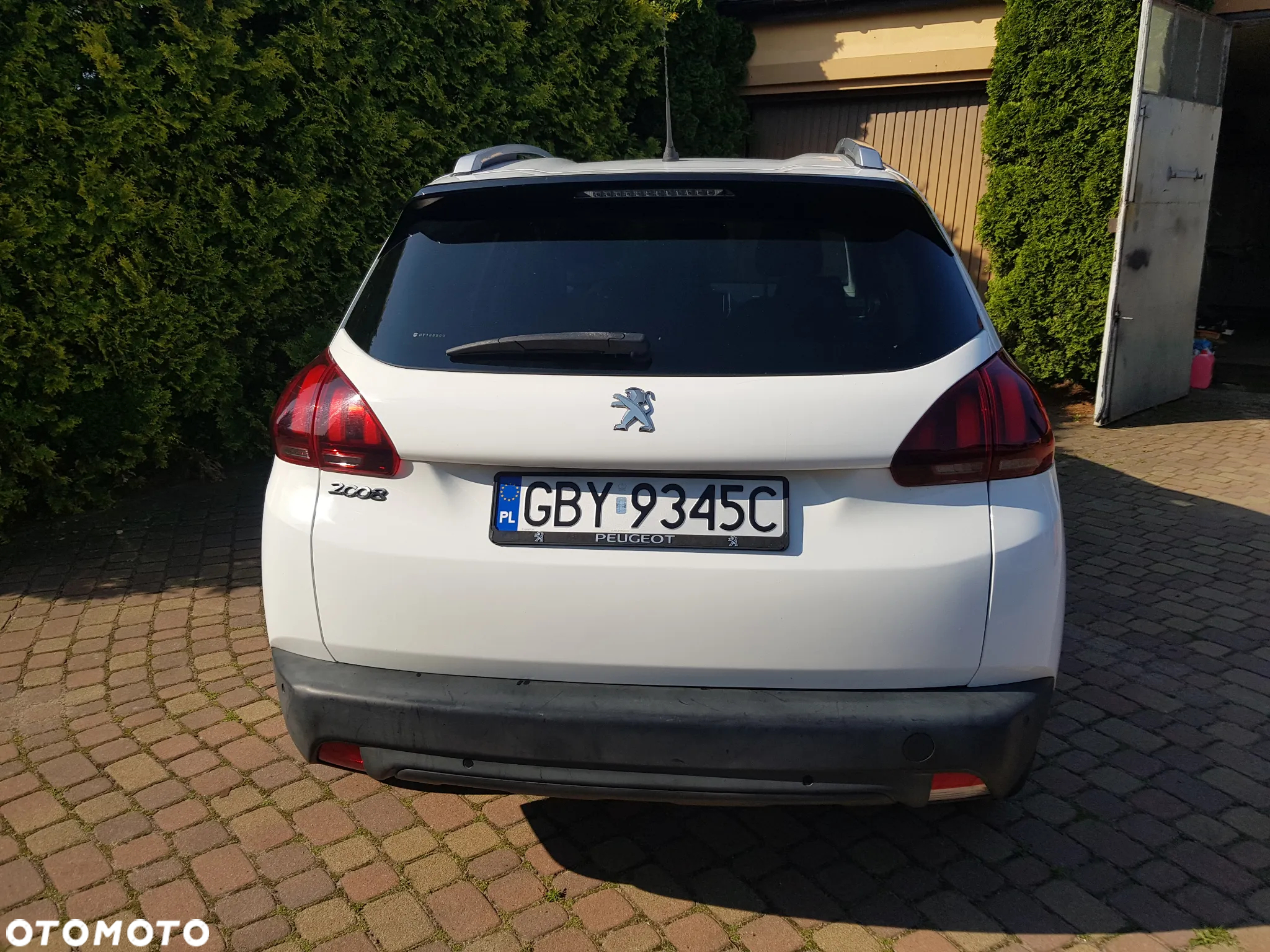Peugeot 2008 - 6