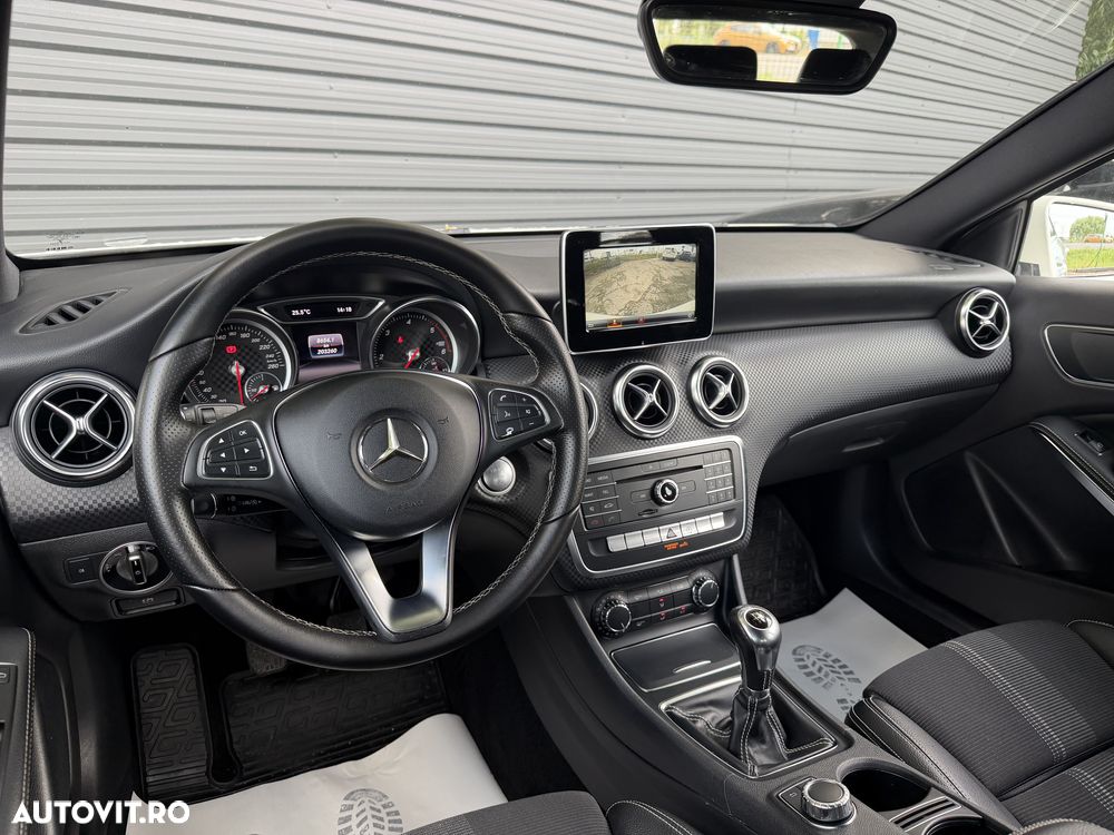 Mercedes-Benz A 180 d Progressive - 11