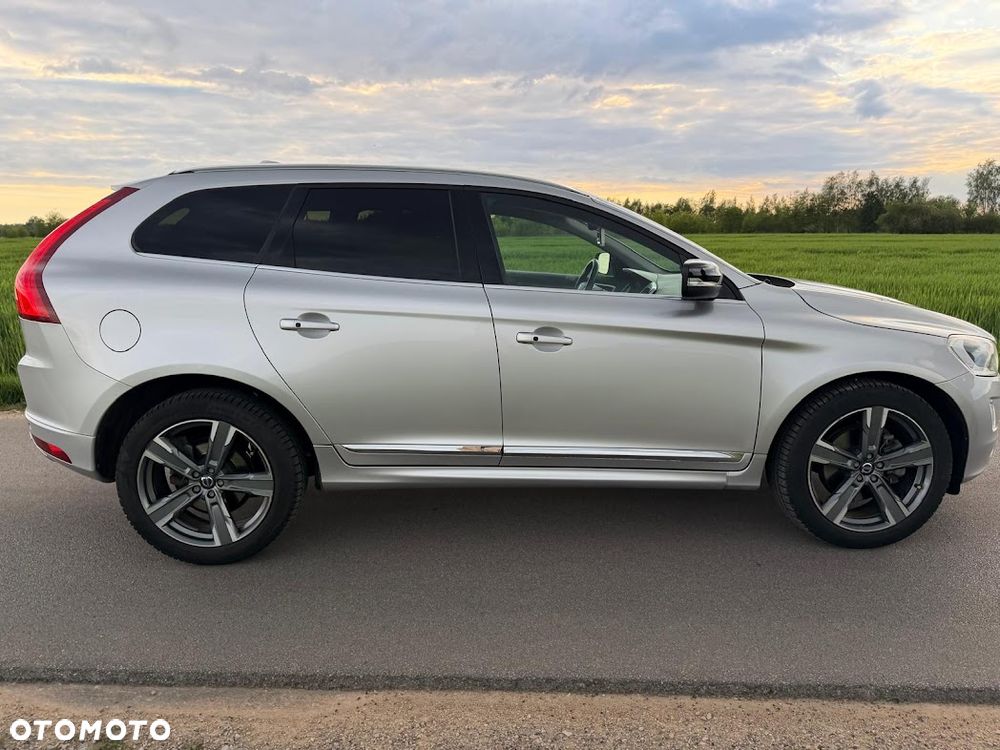 Volvo XC 60 T5 Base - 9