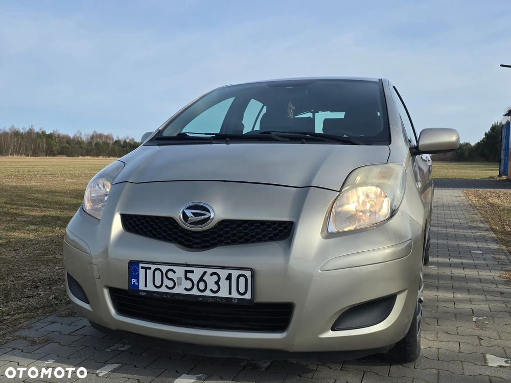 Daihatsu Charade - 8