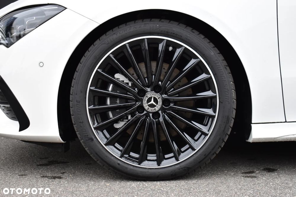 Mercedes-Benz CLA - 11