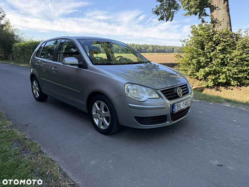 Volkswagen Polo 1.4 16V Comfortline - 2