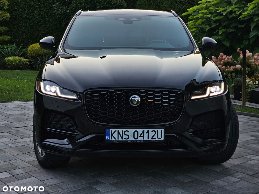 Jaguar F-Pace P250 AWD R-Dynamic S - 8