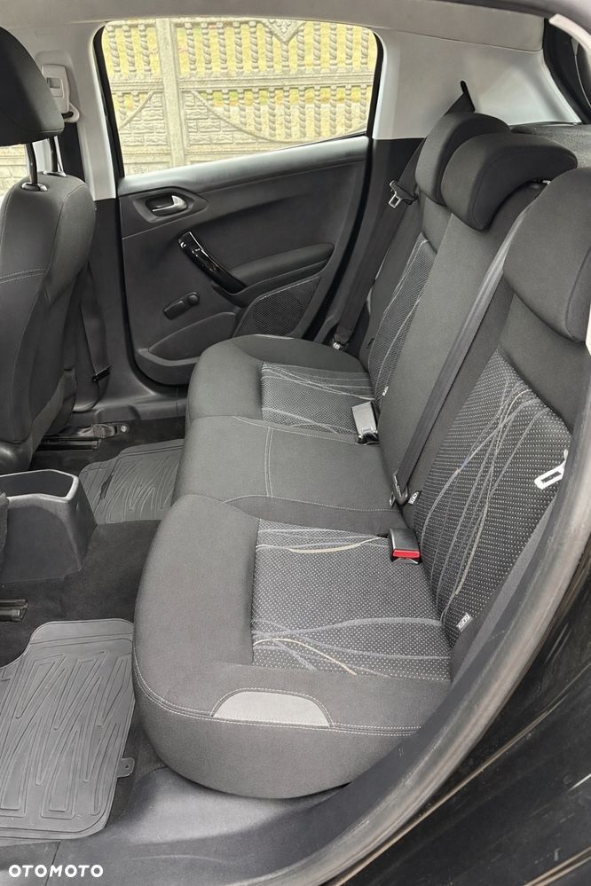 Peugeot 208 e-HDi 92 Stop&Start Active - 8