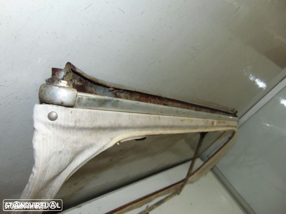 Citroen 2CV6 2 cavalos estrutura da capota - 6