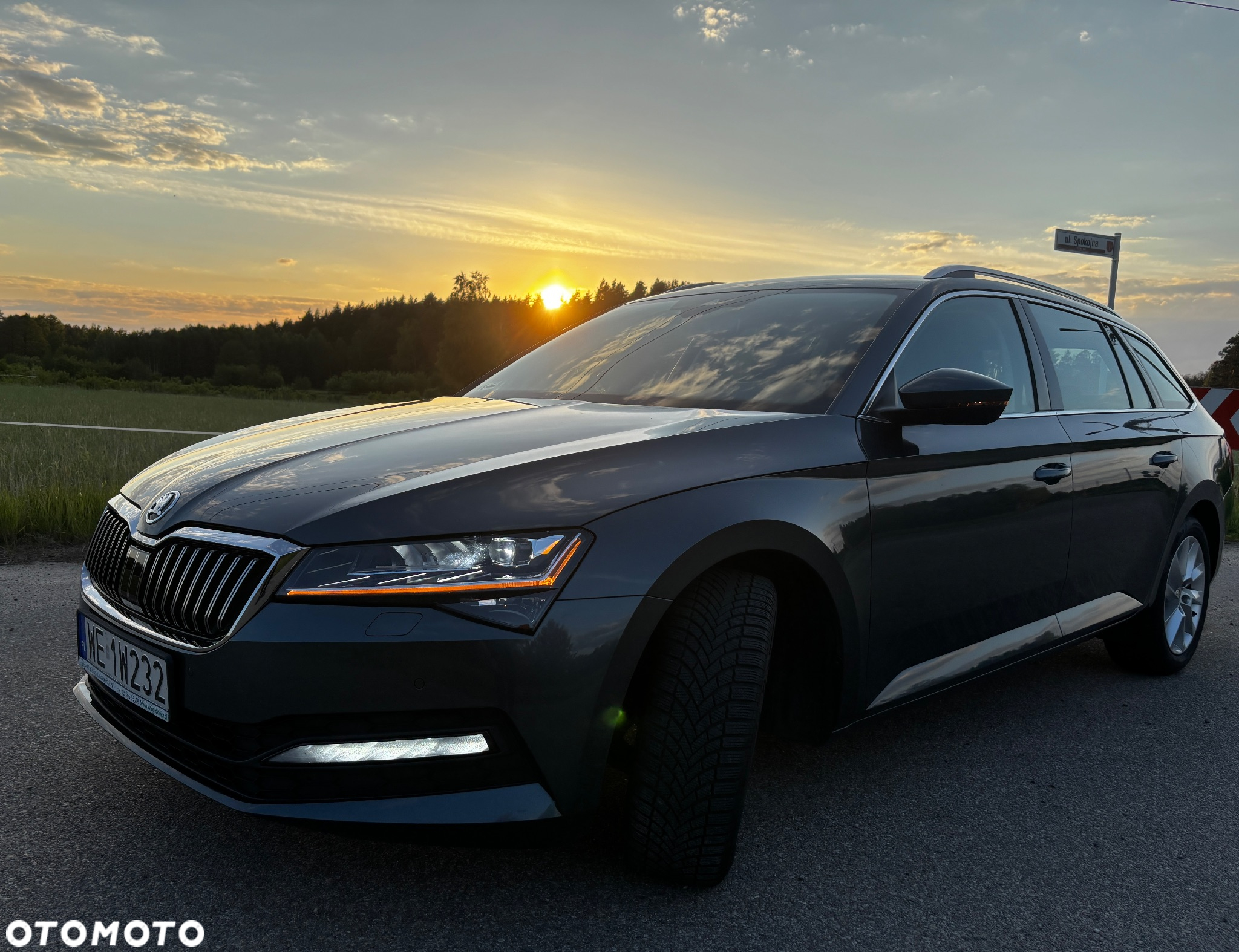 Skoda Superb 2.0 TDI Ambition DSG - 8