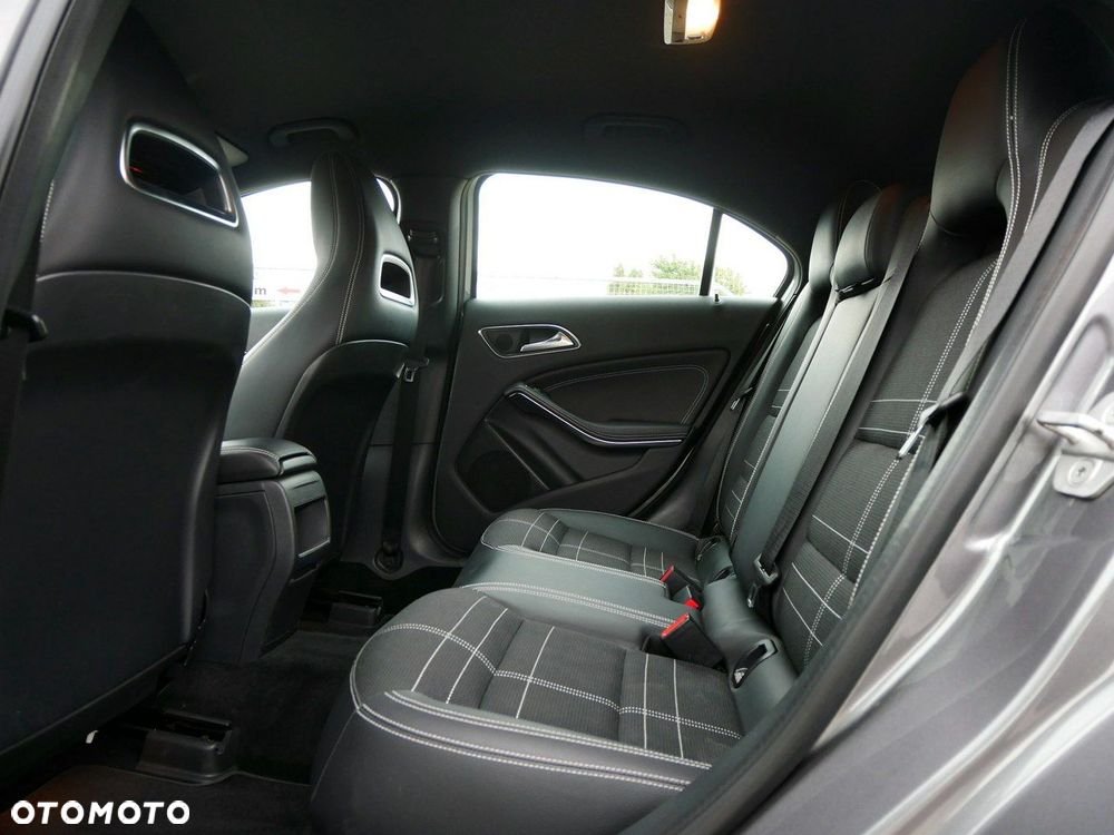 Mercedes-Benz Klasa A 180 (BlueEFFICIENCY) - 7