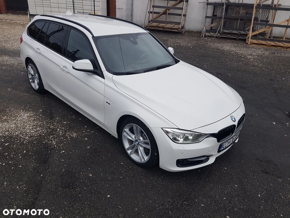 BMW Seria 3 330d xDrive Sport-Aut Sport Line - 7