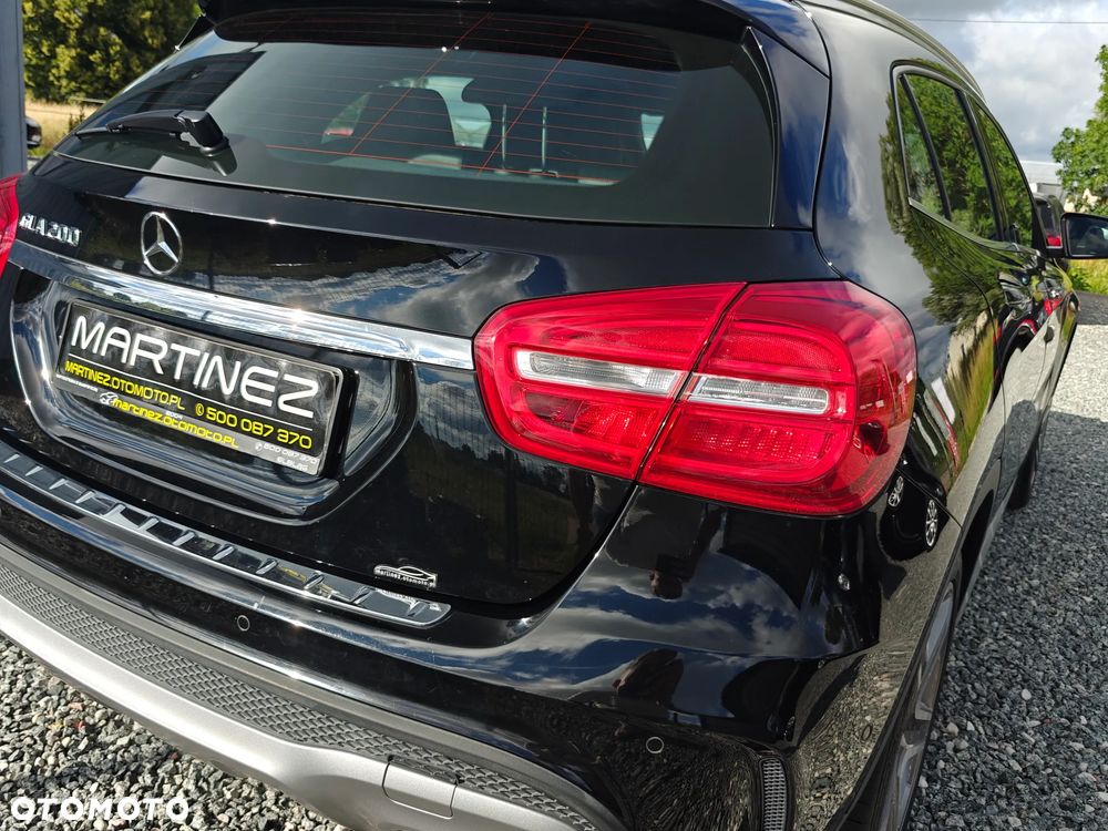 Mercedes-Benz GLA 200 AMG Line - 9