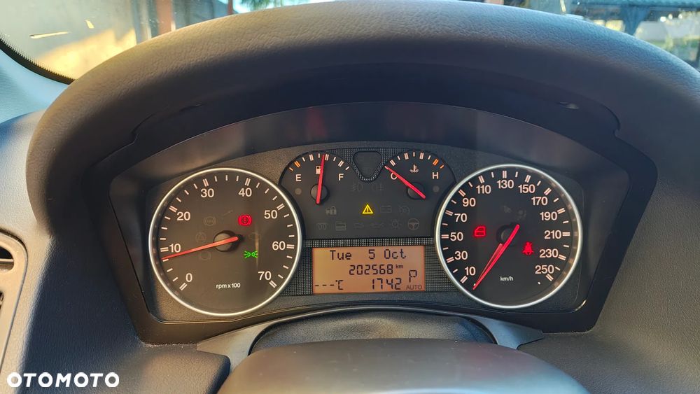 Fiat Croma 1.9 JTD Emotion - 10