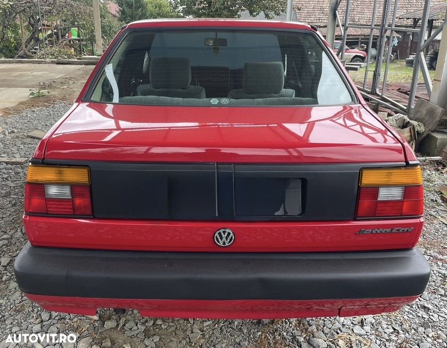 Volkswagen Jetta - 5