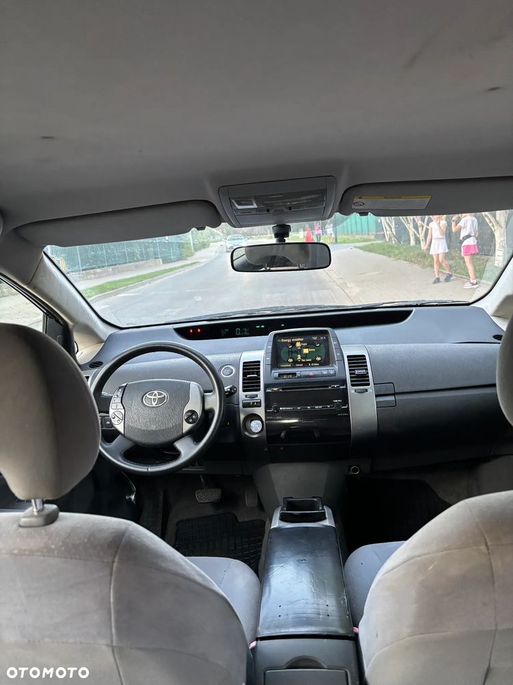 Toyota Prius 1.5 VVT-i Prestige - 26