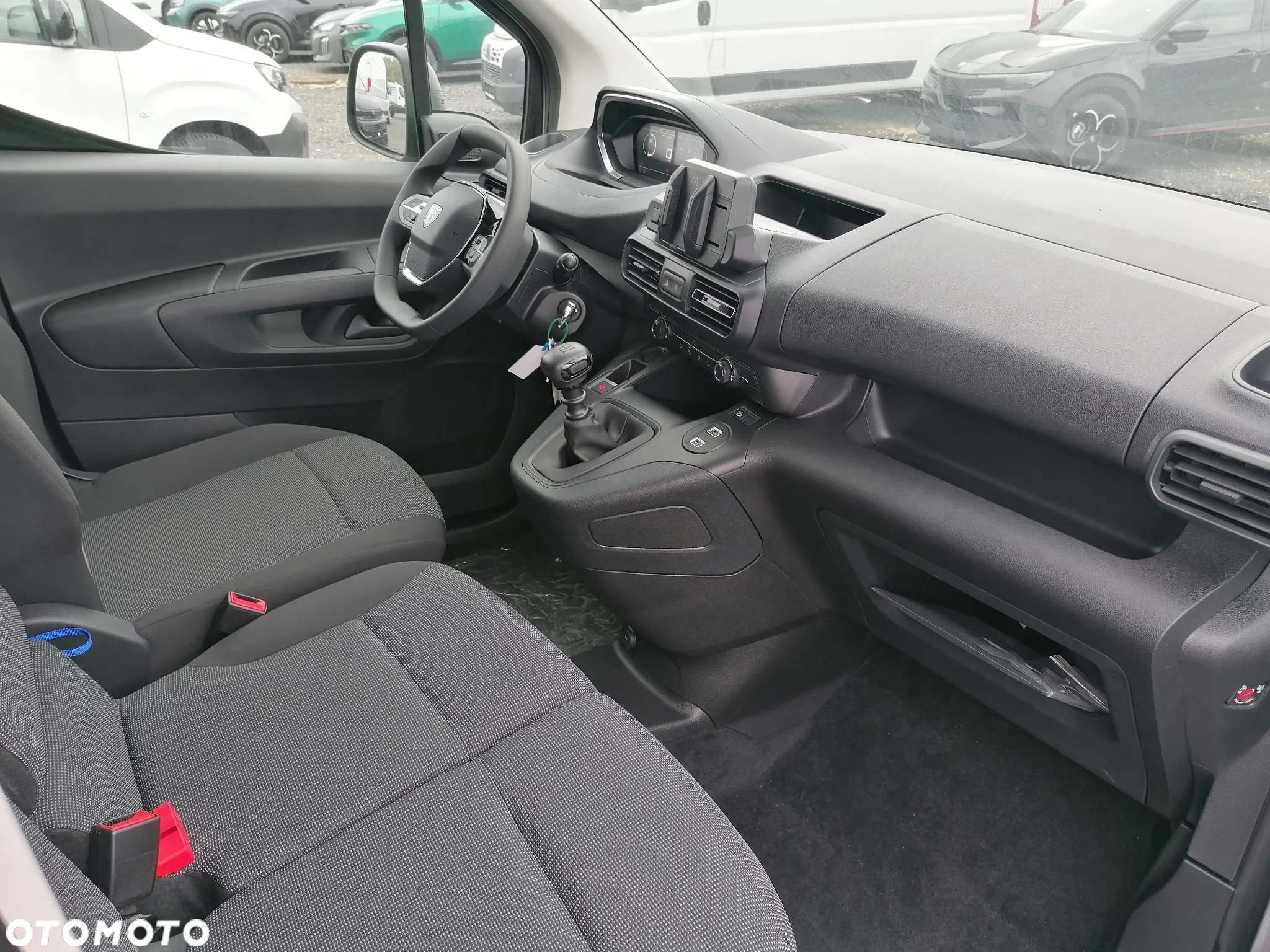 Peugeot Partner Furgon Long 950kg BlueHDi 100 KM - 6