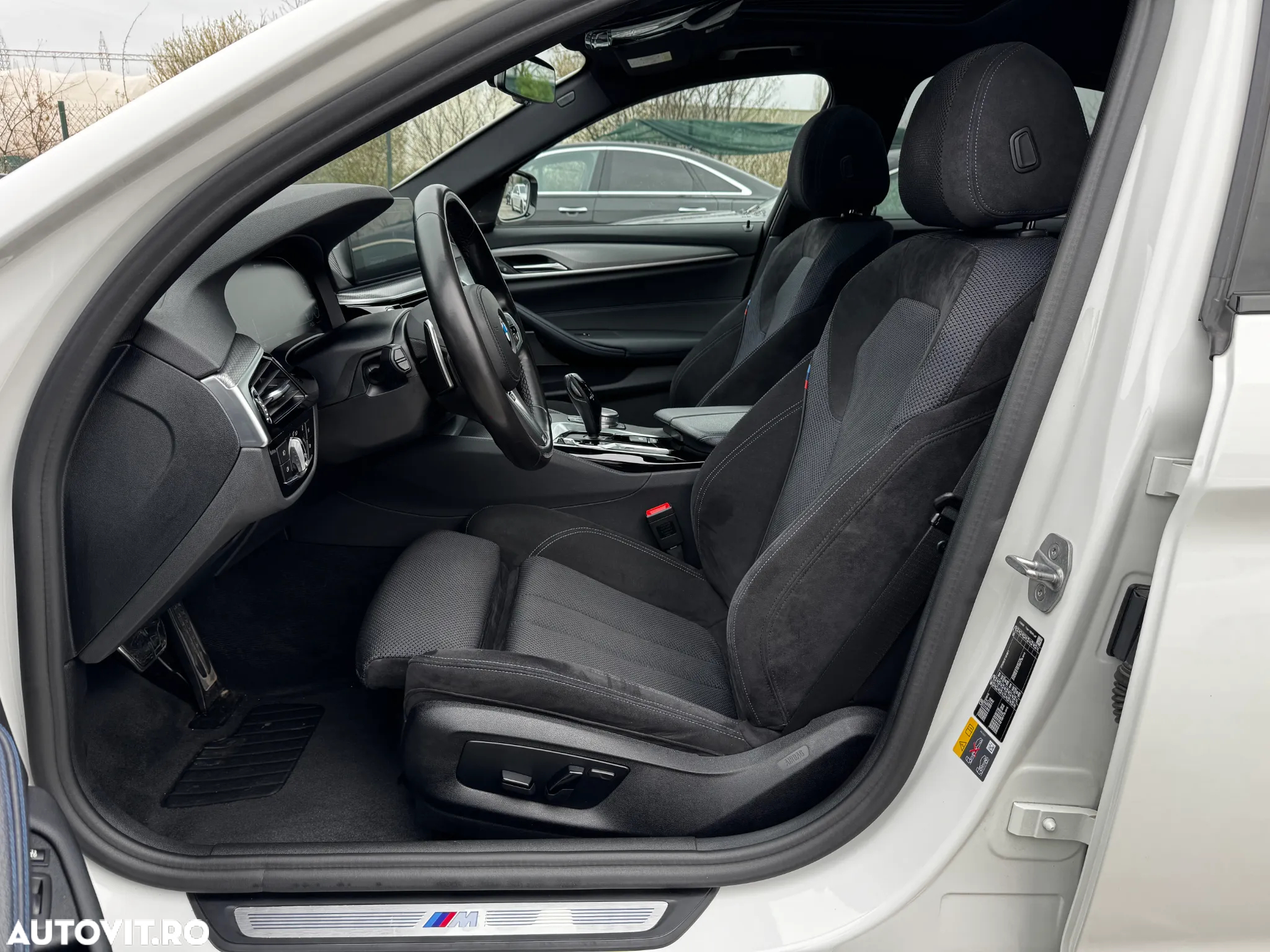 BMW Seria 5 530e xDrive AT PHEV - 17