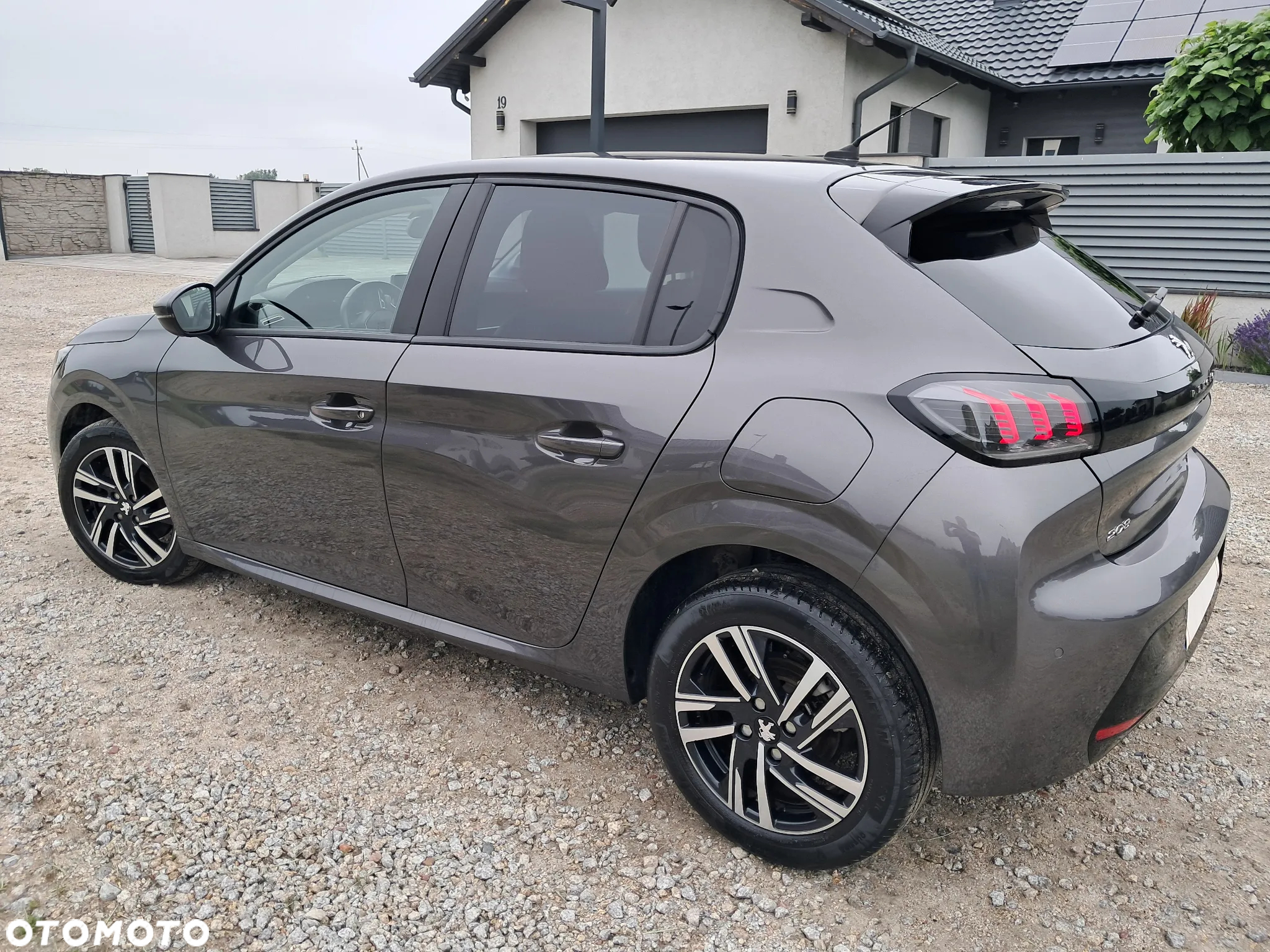 Peugeot 208 1.5 BlueHDi Allure S&S - 6