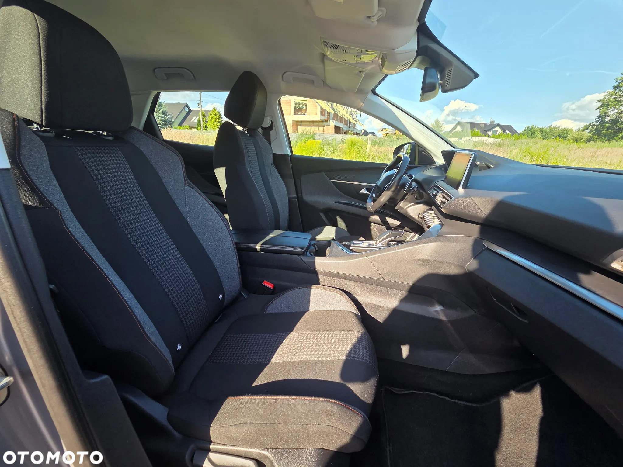 Peugeot 3008 BlueHDi 120 EAT6 Stop & Start Business Line - 32