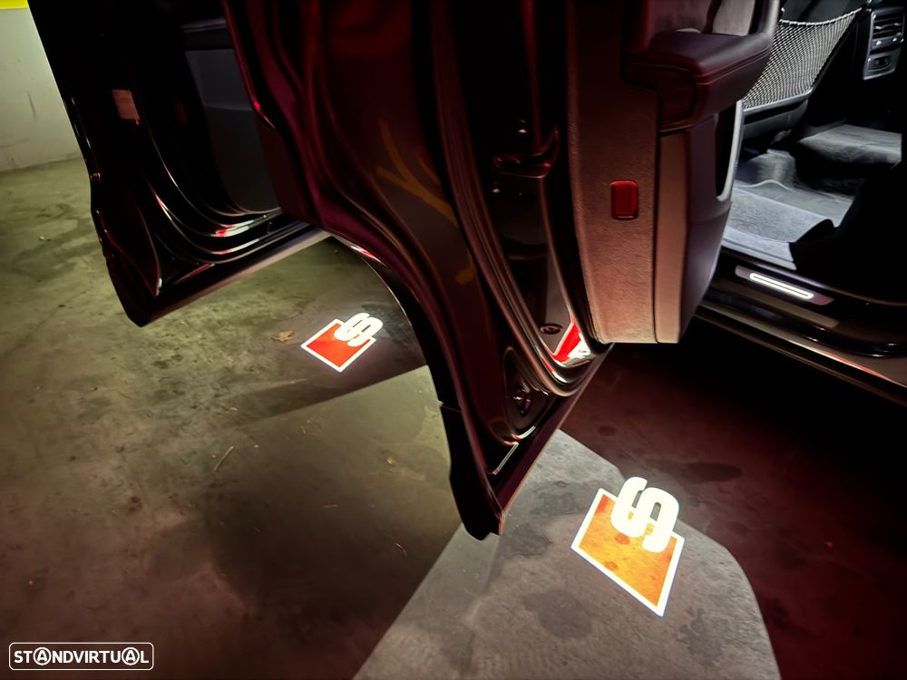 Audi Q8 60 TFSIe quattro S line Tiptronic - 31