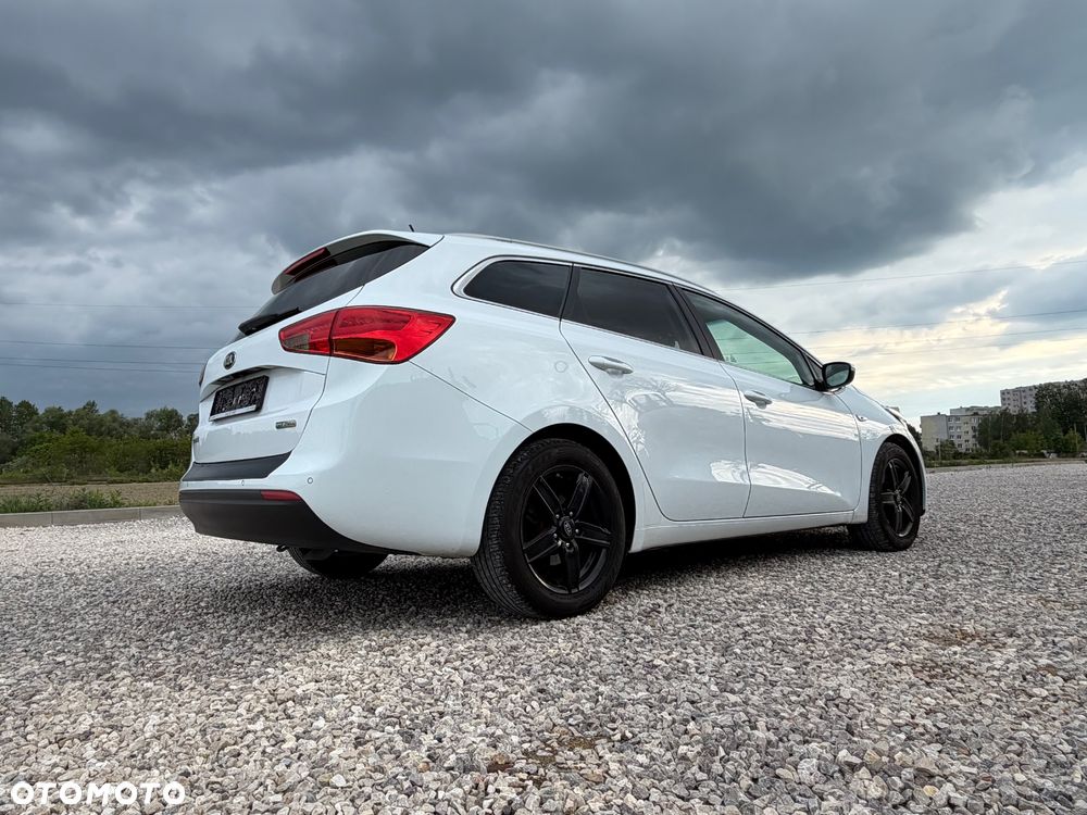 Kia Ceed - 7
