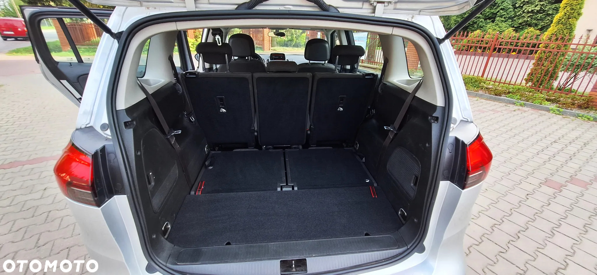 Opel Zafira 1.4 T Cosmo - 14