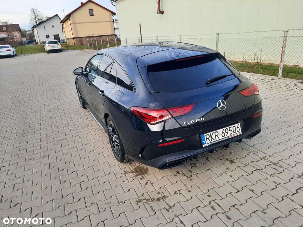 Mercedes-Benz CLA 180 7G-DCT Special Edition - 7