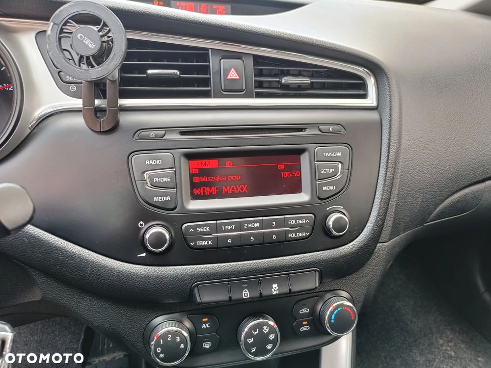 Kia Ceed 1.6 CRDi 115 ISG Vision - 20