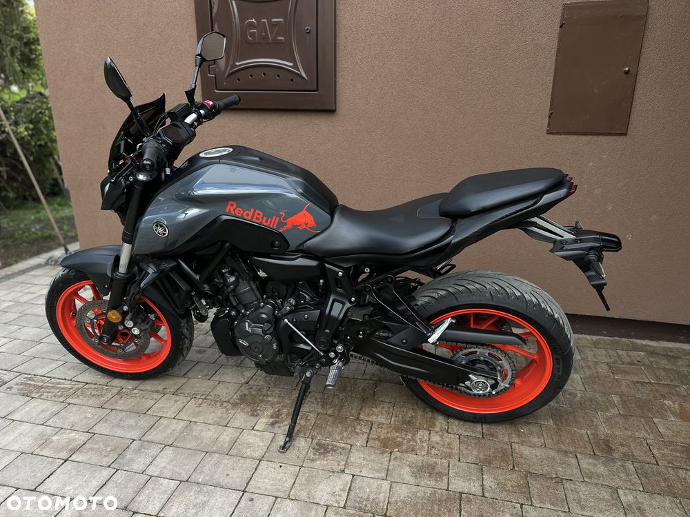 Yamaha MT - 22