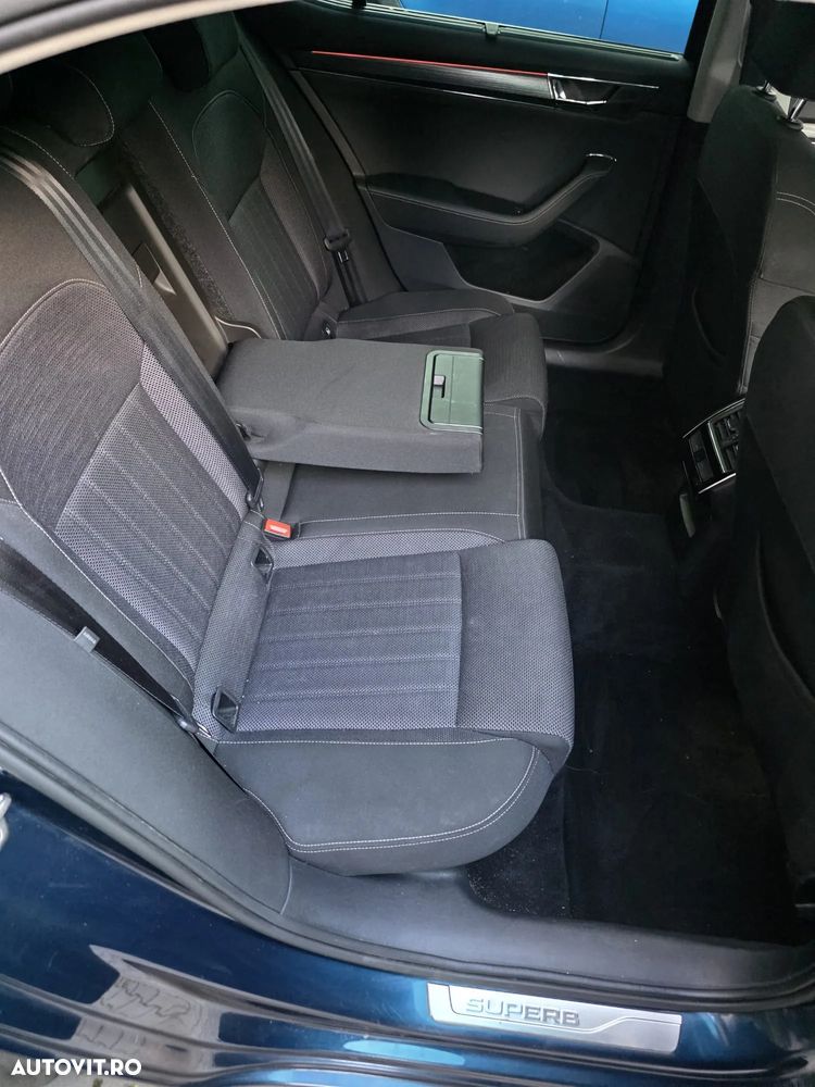 Skoda Superb 2.0 TSI DSG Style - 8