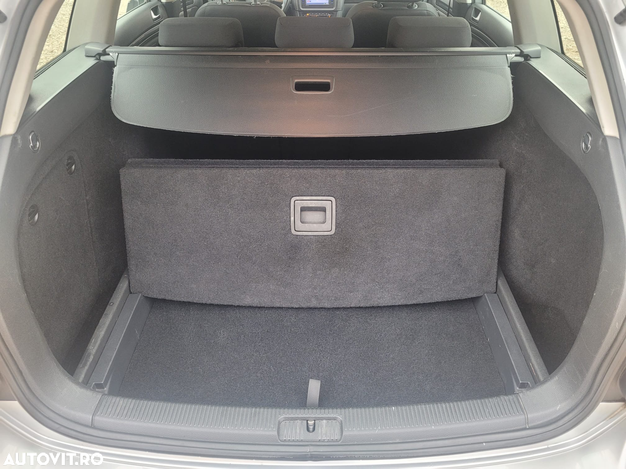 Volkswagen Golf 1.2 TSI BlueMotion Technology Comfortline - 12
